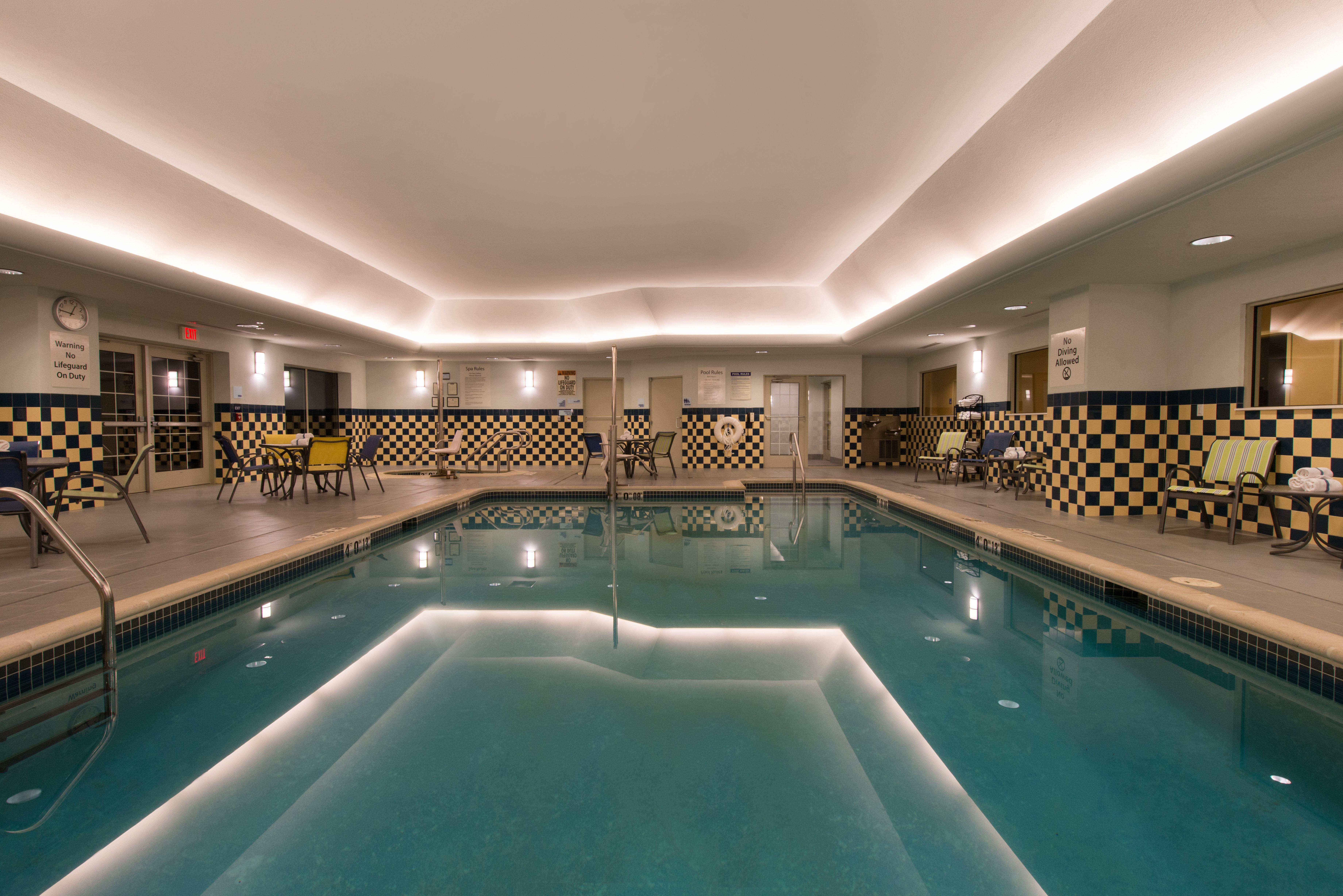 Holiday Inn Express And Suites Dickson City By Ihg Kültér fotó
