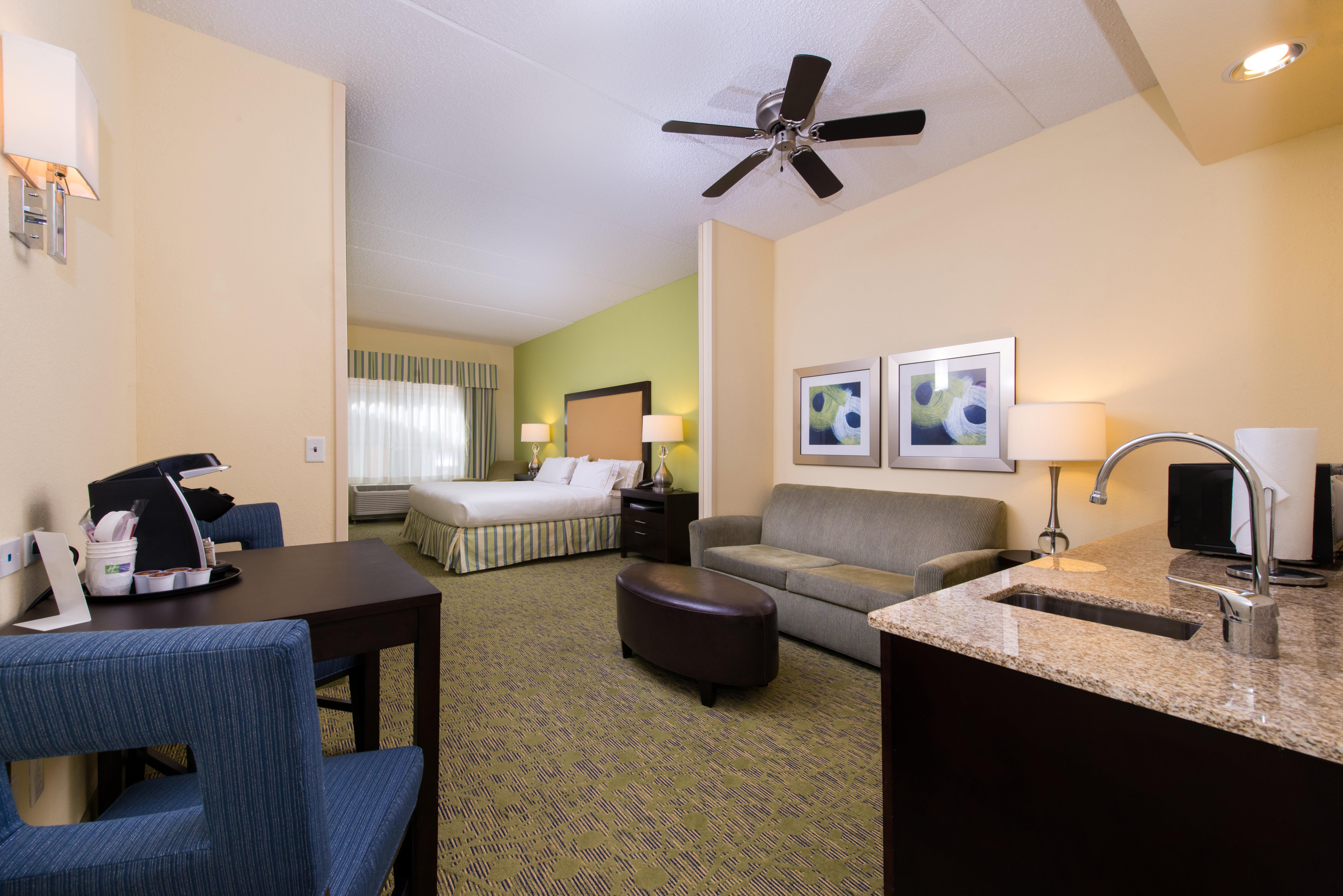 Holiday Inn Express And Suites Dickson City By Ihg Kültér fotó