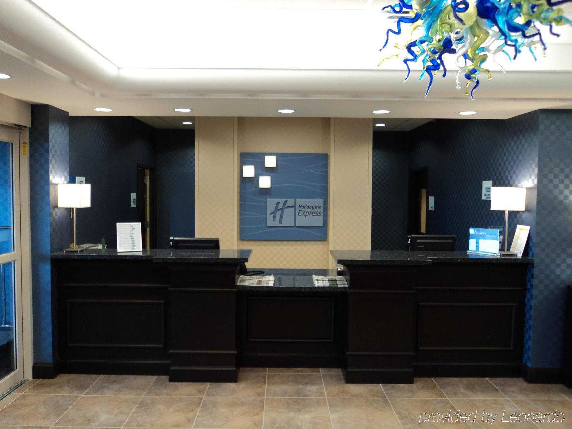 Holiday Inn Express And Suites Dickson City By Ihg Beltér fotó